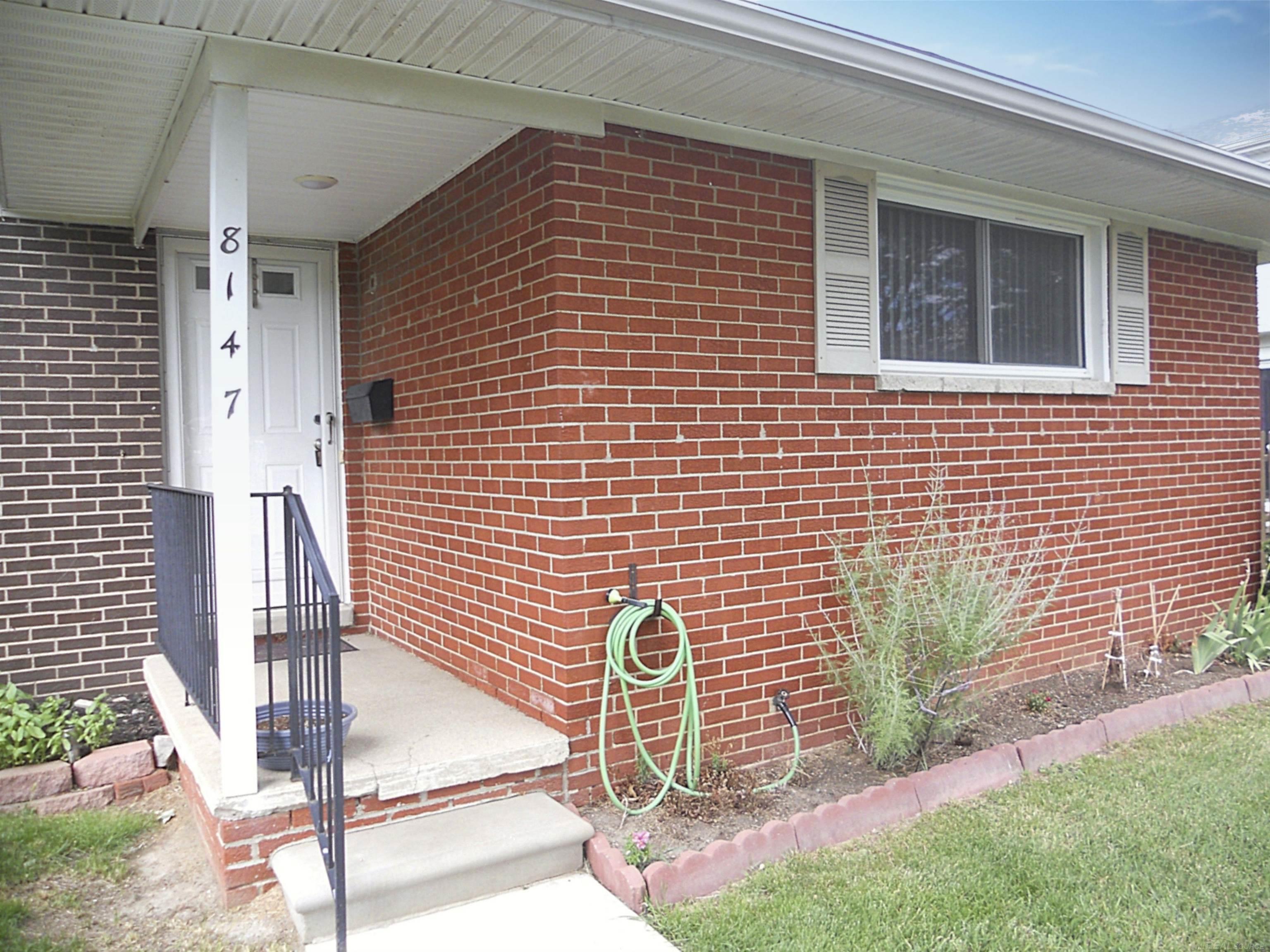 8147 Busko Avenue Warren, MI 48093 - Photo 3 of 25