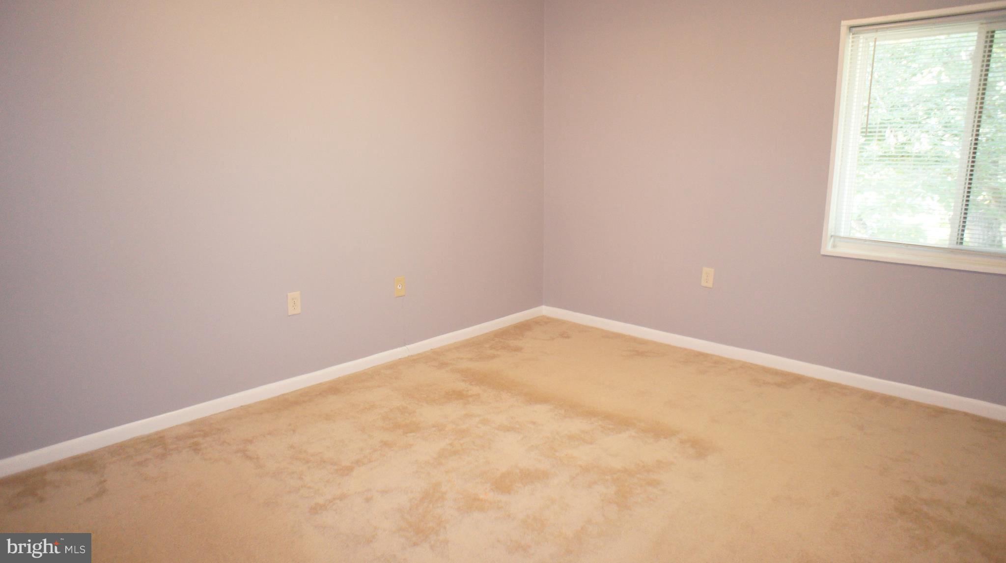 1405 Northgate Square, Unit 32B Reston, VA 20190 - Photo 9 of 18 Master Bedroom