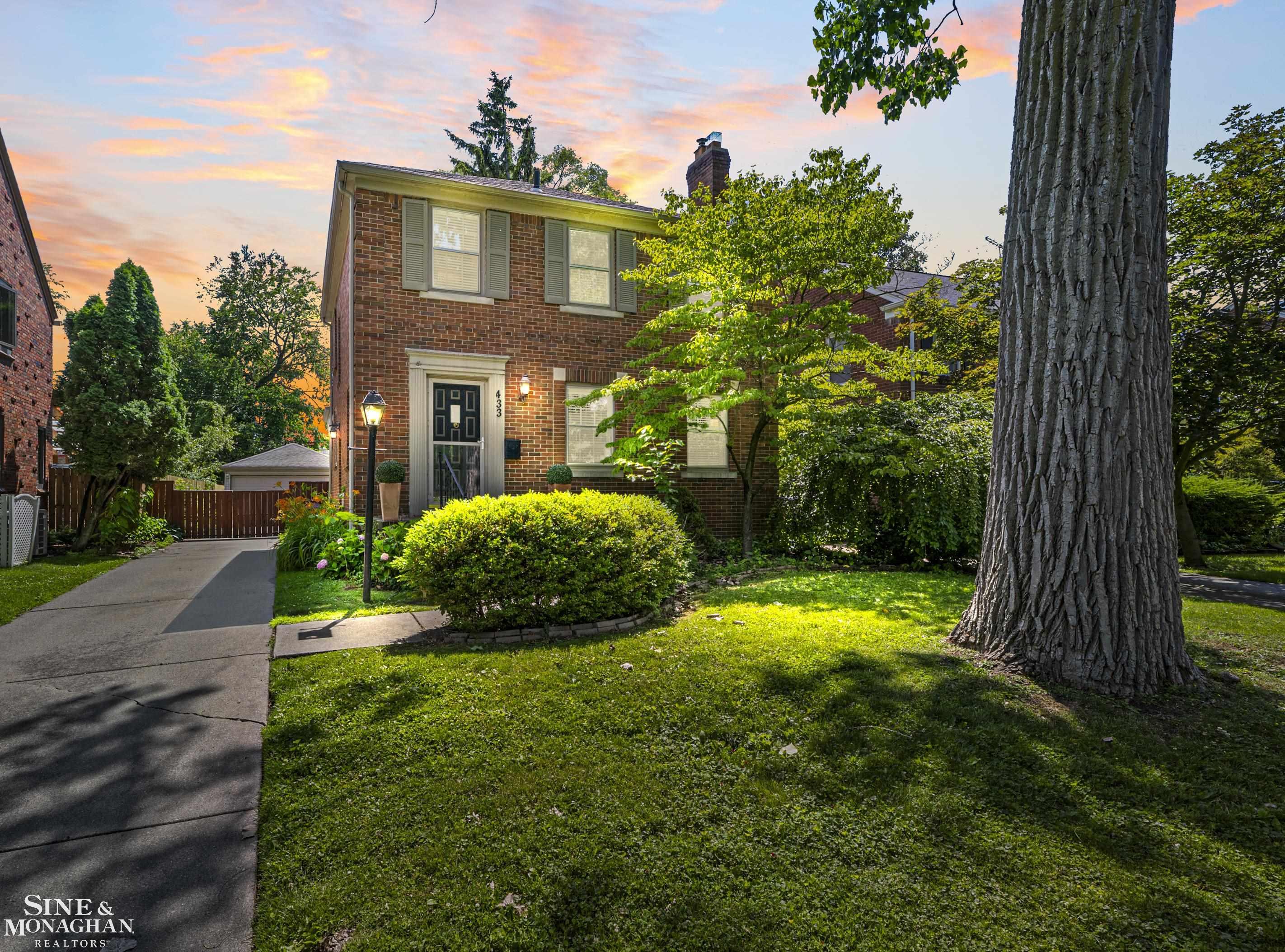 433 Maison Road Grosse Pointe, MI 48236 - Photo 34 of 38 50213206-daf4fa45-669f-4ccd-b106-c5e6d5933fa2.JPG