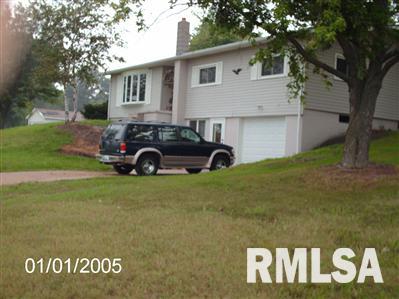 19310 Acker Road Fulton, IL 61252 - Photo 1 of 10