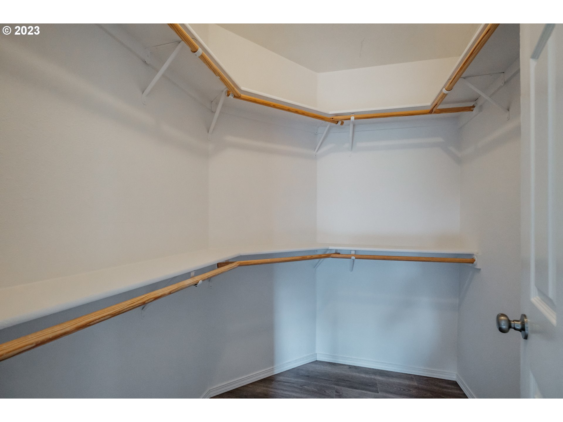 524 6th Street Scotts Mills, OR 97375 - Photo 15 of 41 a close view of closet