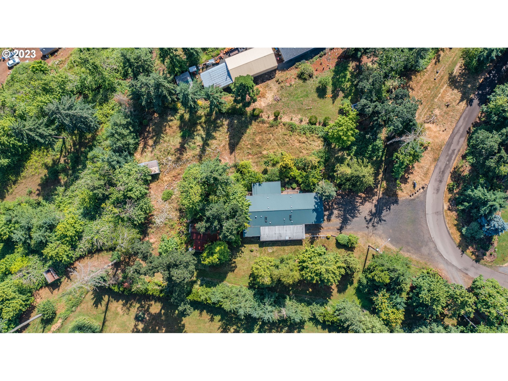 524 6th Street Scotts Mills, OR 97375 - Photo 34 of 41 a open area with lots of green space