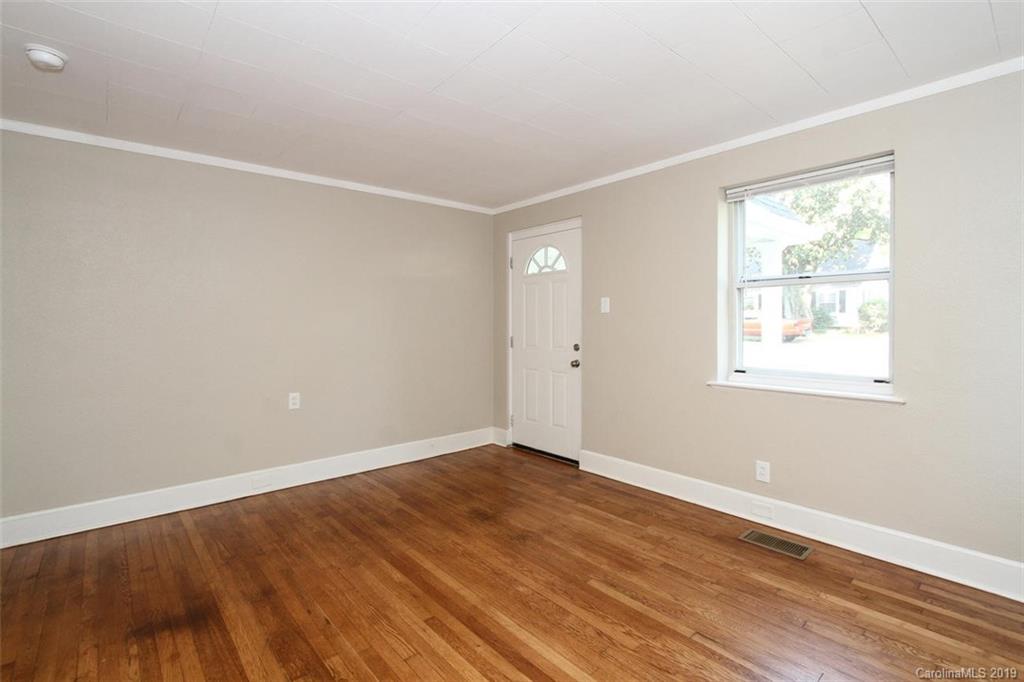 1244 Edgewood Road Charlotte, NC 28208 - Photo 12 of 30 Gallery Image 12