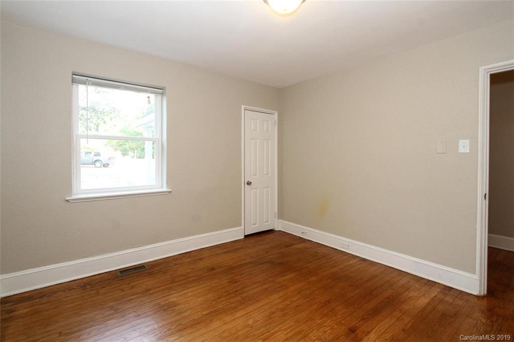 1244 Edgewood Road Charlotte, NC 28208 - Photo 17 of 30 Gallery Image 17