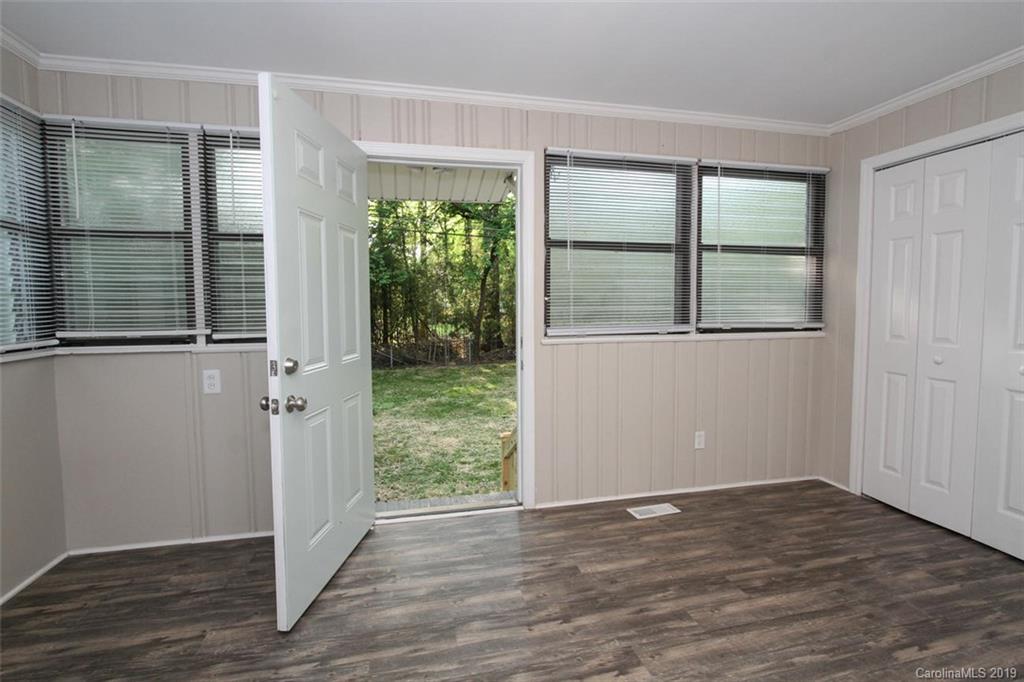 1244 Edgewood Road Charlotte, NC 28208 - Photo 21 of 30 Gallery Image 21