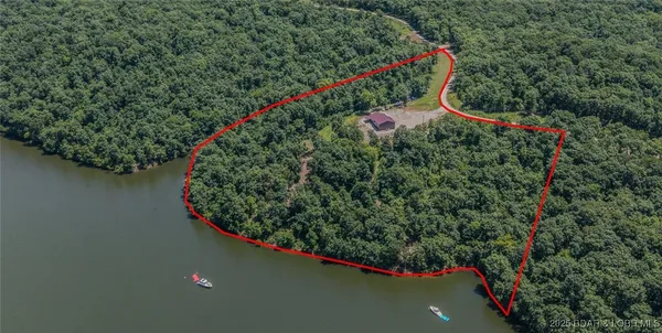 $3,589,900 | 26450 Eagle Point Road, Unit 1415 47' LAKEFRONT, Barnett, MO 65011