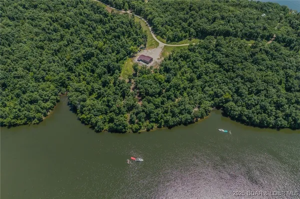 $3,589,900 | 26450 Eagle Point Road, Unit 1415 47' LAKEFRONT, Barnett, MO 65011