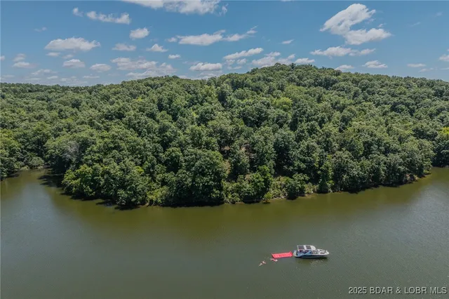 $3,589,900 | 26450 Eagle Point Road, Unit 1415 47' LAKEFRONT, Barnett, MO 65011