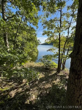 $3,589,900 | 26450 Eagle Point Road, Unit 1415 47' LAKEFRONT, Barnett, MO 65011