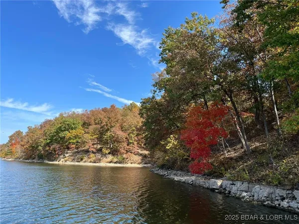 $3,589,900 | 26450 Eagle Point Road, Unit 1415 47' LAKEFRONT, Barnett, MO 65011