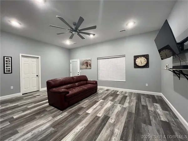 $3,589,900 | 26450 Eagle Point Road, Unit 1415 47' LAKEFRONT, Barnett, MO 65011
