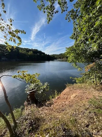 $3,589,900 | 26450 Eagle Point Road, Unit 1415 47' LAKEFRONT, Barnett, MO 65011