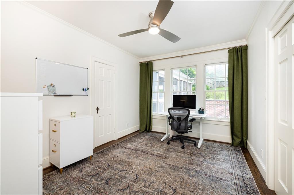 531 Spring Valley Road Northwest Atlanta, GA 30318 - Photo 16 of 33