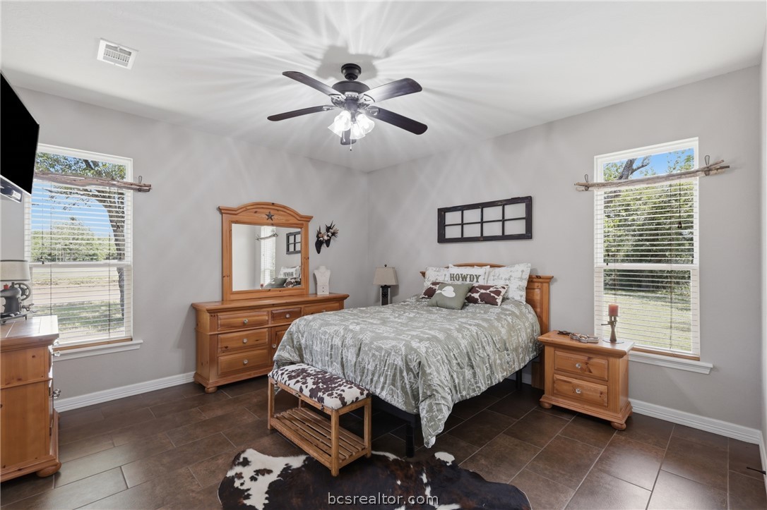 9753 River Ridge Drive Hearne, TX 77859 - Photo 16 of 48 Gallery Image 16