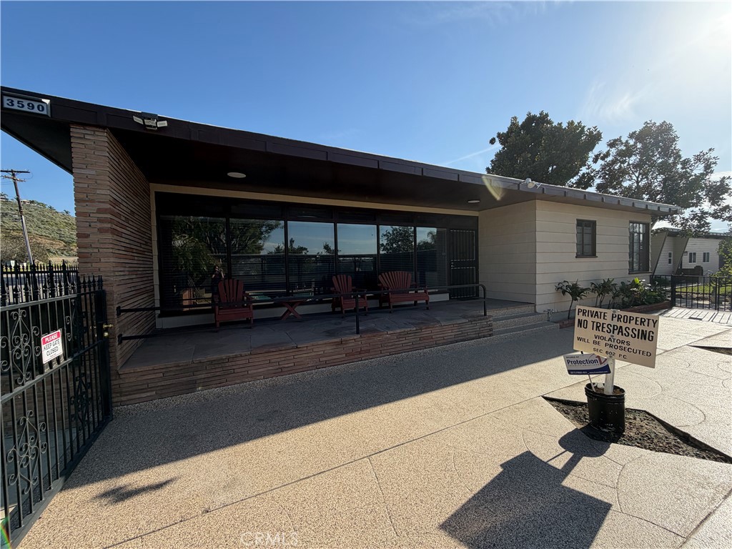 3590 Buchanan Street Riverside, CA 92503 - Photo 2 of 73