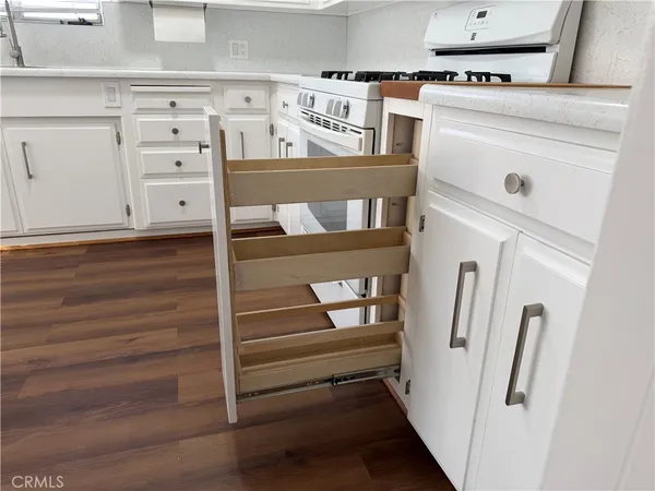 $3,500 | 3590 Buchanan Street, Riverside, CA 92503