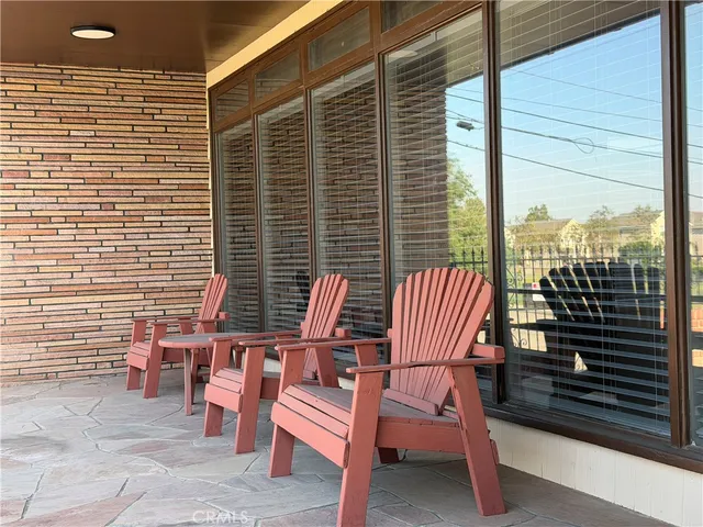 $3,700 | 3590 Buchanan Street, Riverside, CA 92503