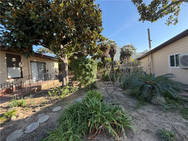 $3,500 | 3590 Buchanan Street, Riverside, CA 92503