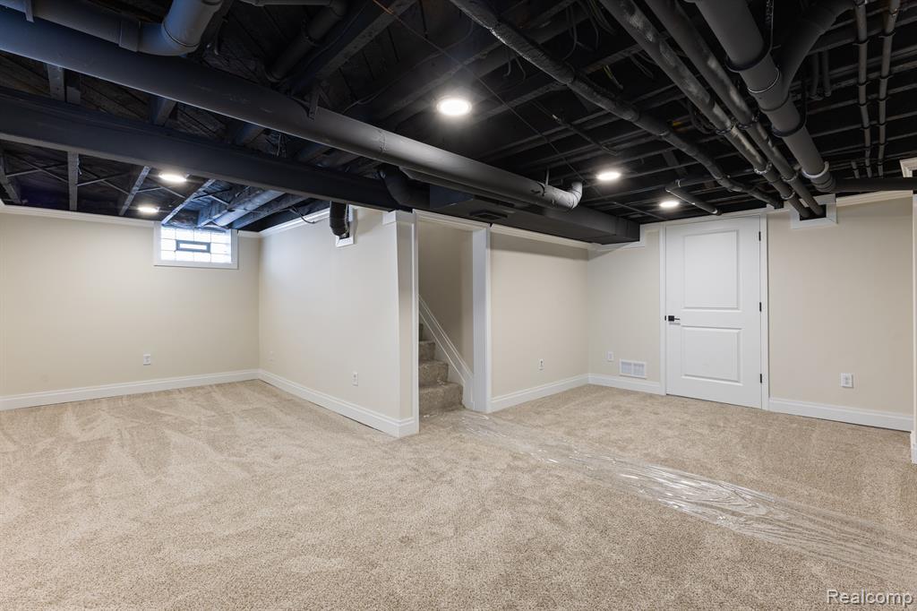3518 Normandy Road Royal Oak, MI 48073 - Photo 41 of 45