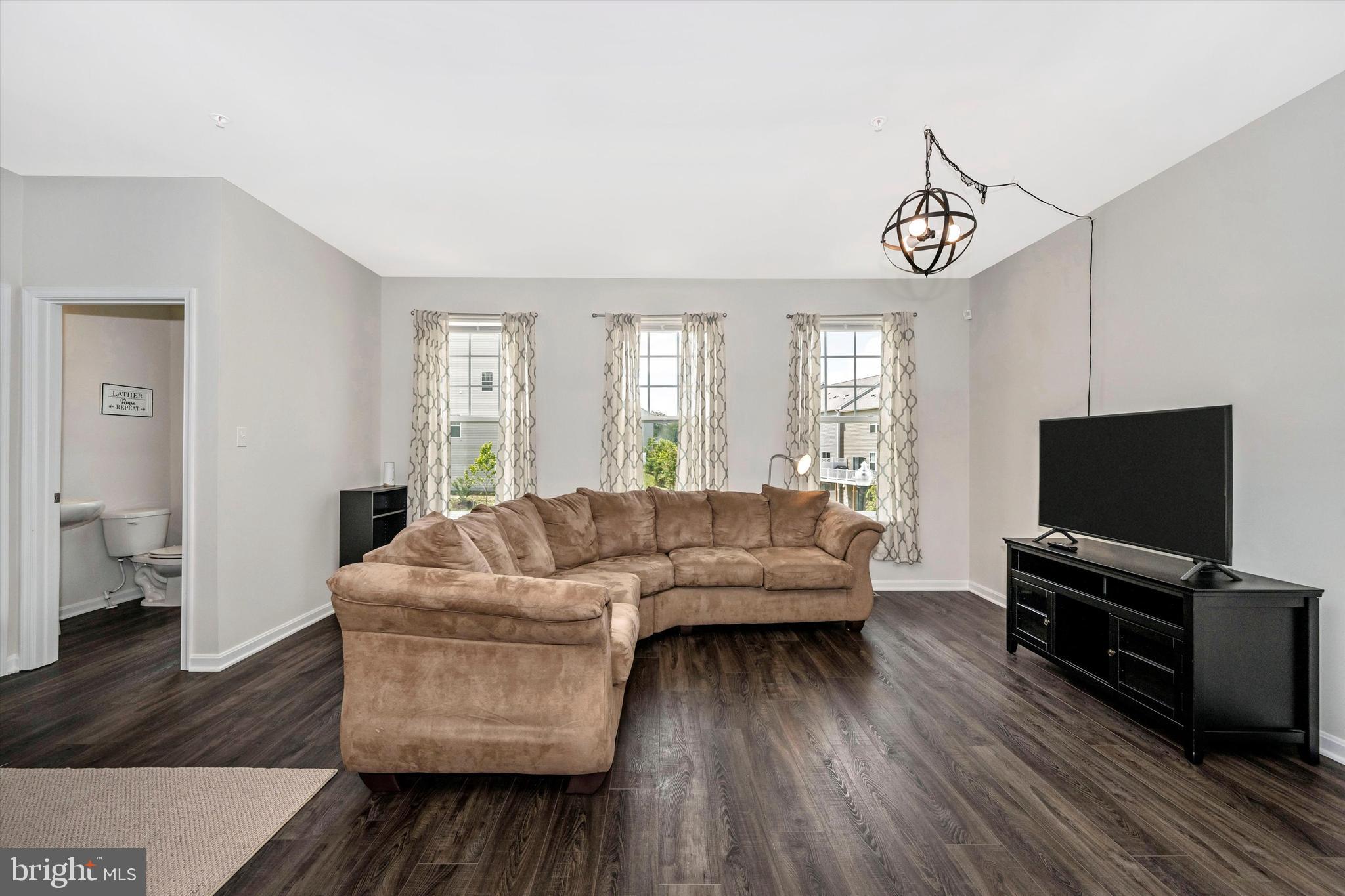 7932 Patterson Way Hanover, MD 21076 - Photo 5 of 49 Gallery Image 5