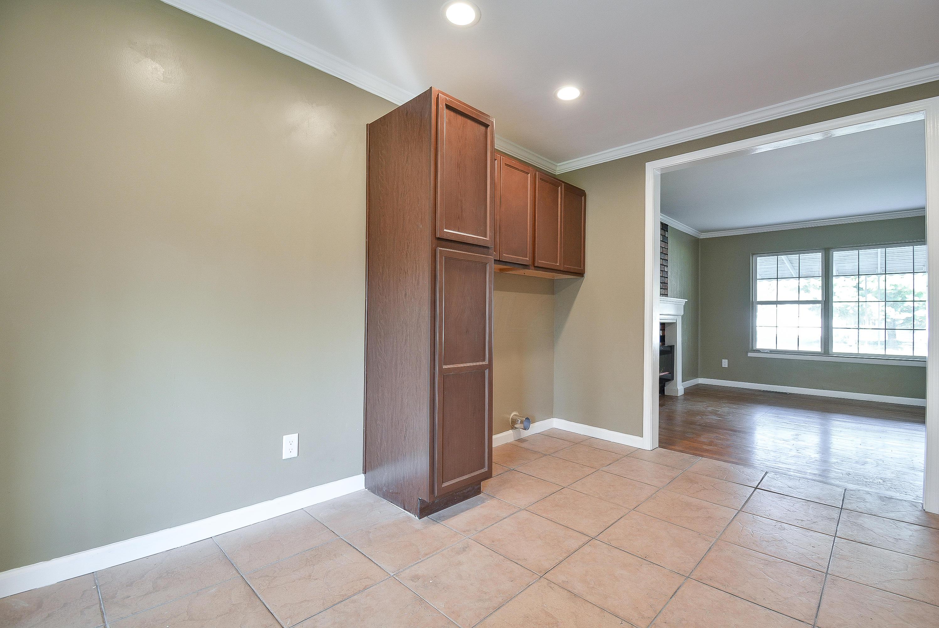 765 Colton Road Columbus, OH 43207 - Photo 8 of 24