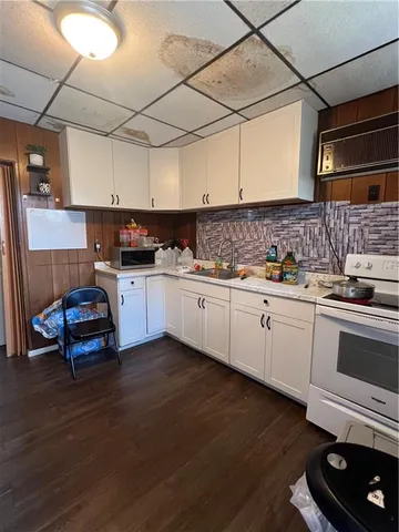 $129,900 | 306-308 Fallowfield Avenue, Charleroi, PA 15022