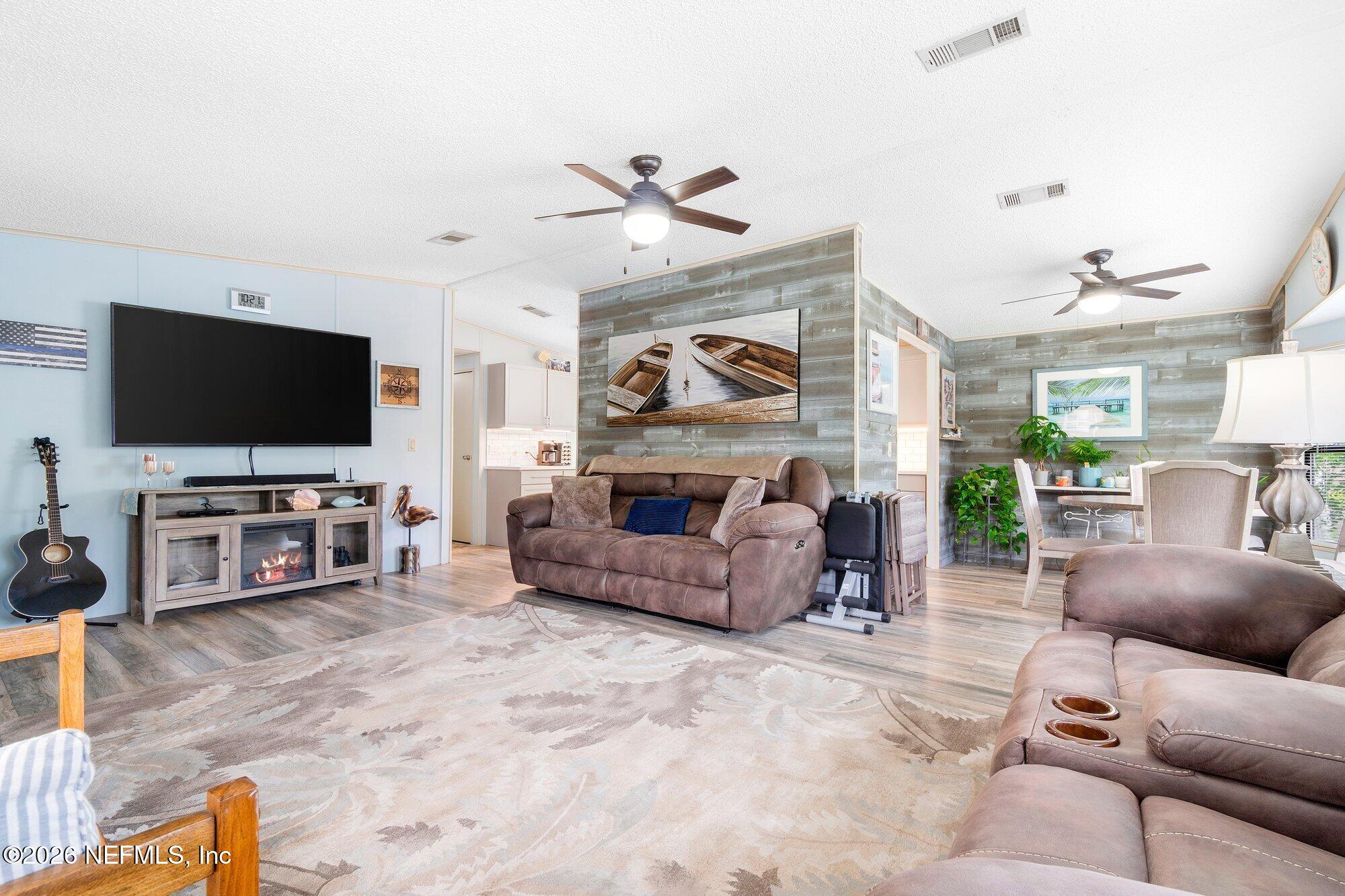 124 Fisherman Road Satsuma, FL 32189 - Photo 7 of 53 124 Fisherman Rd-23