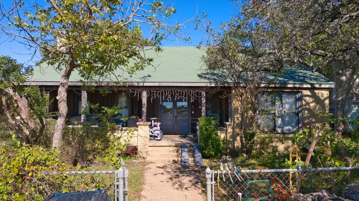112 Loop 308 Briggs, TX 78608 - Photo 36 of 37