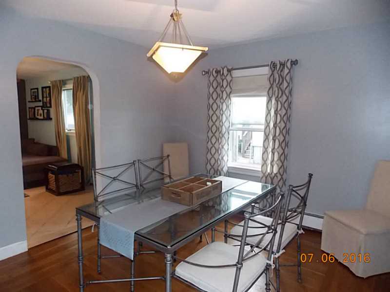 171 Woodhaven Road Pawtucket, RI 02861 - Photo 7 of 21 Dining Room.