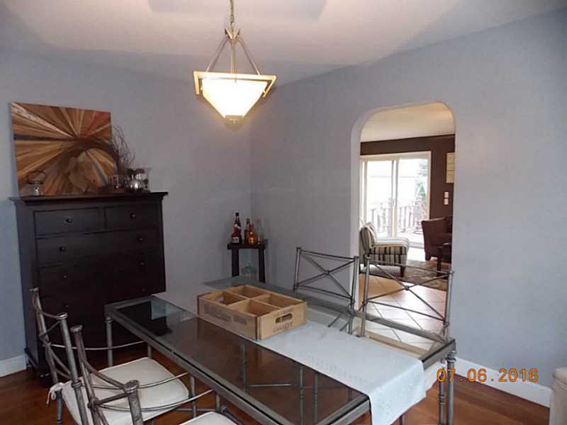 171 Woodhaven Road Pawtucket, RI 02861 - Photo 8 of 21 Dining Room.