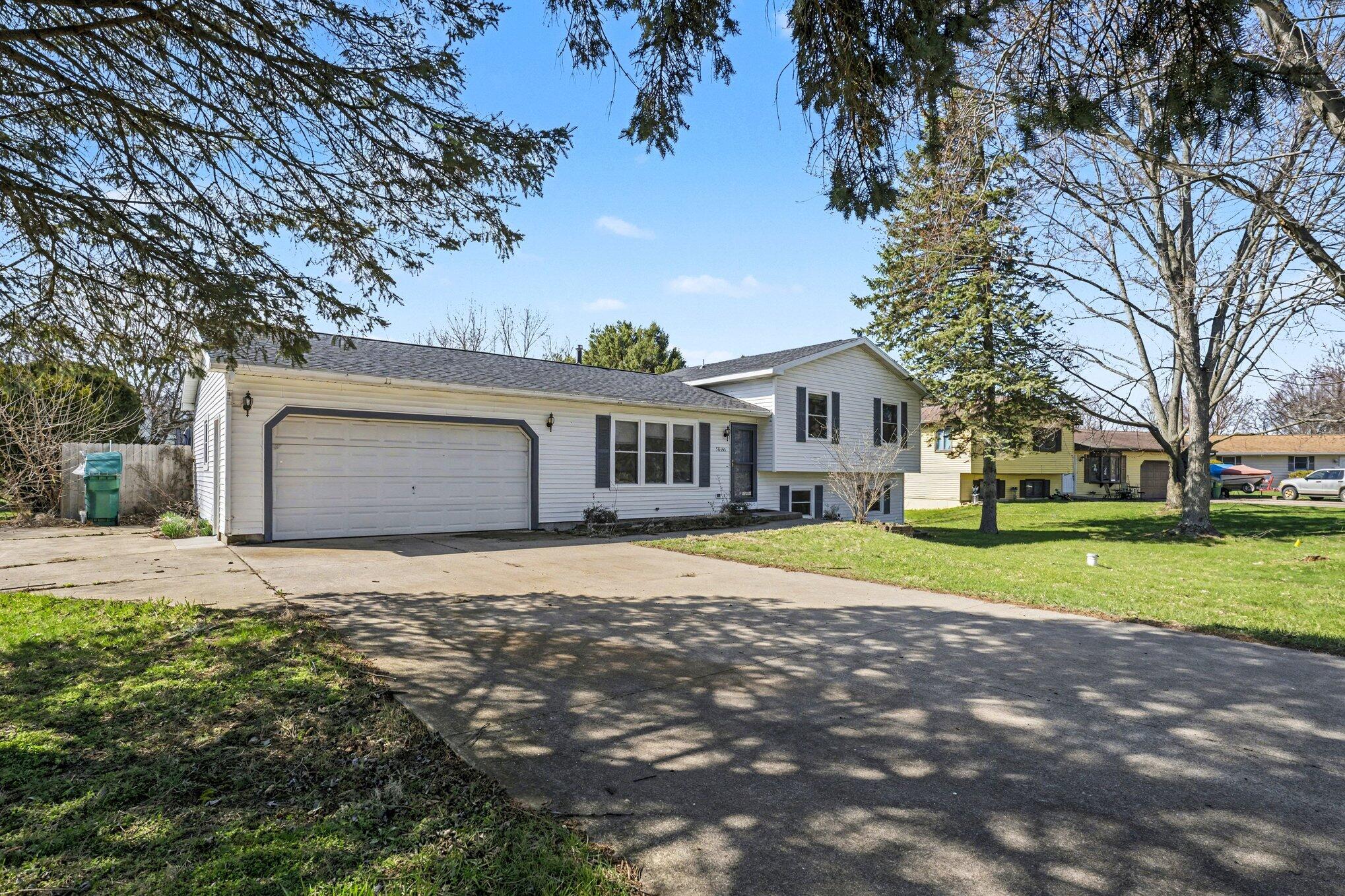 58446 Greenfield Court Three Rivers, MI 49093 - Photo 4 of 34 004_file_4947