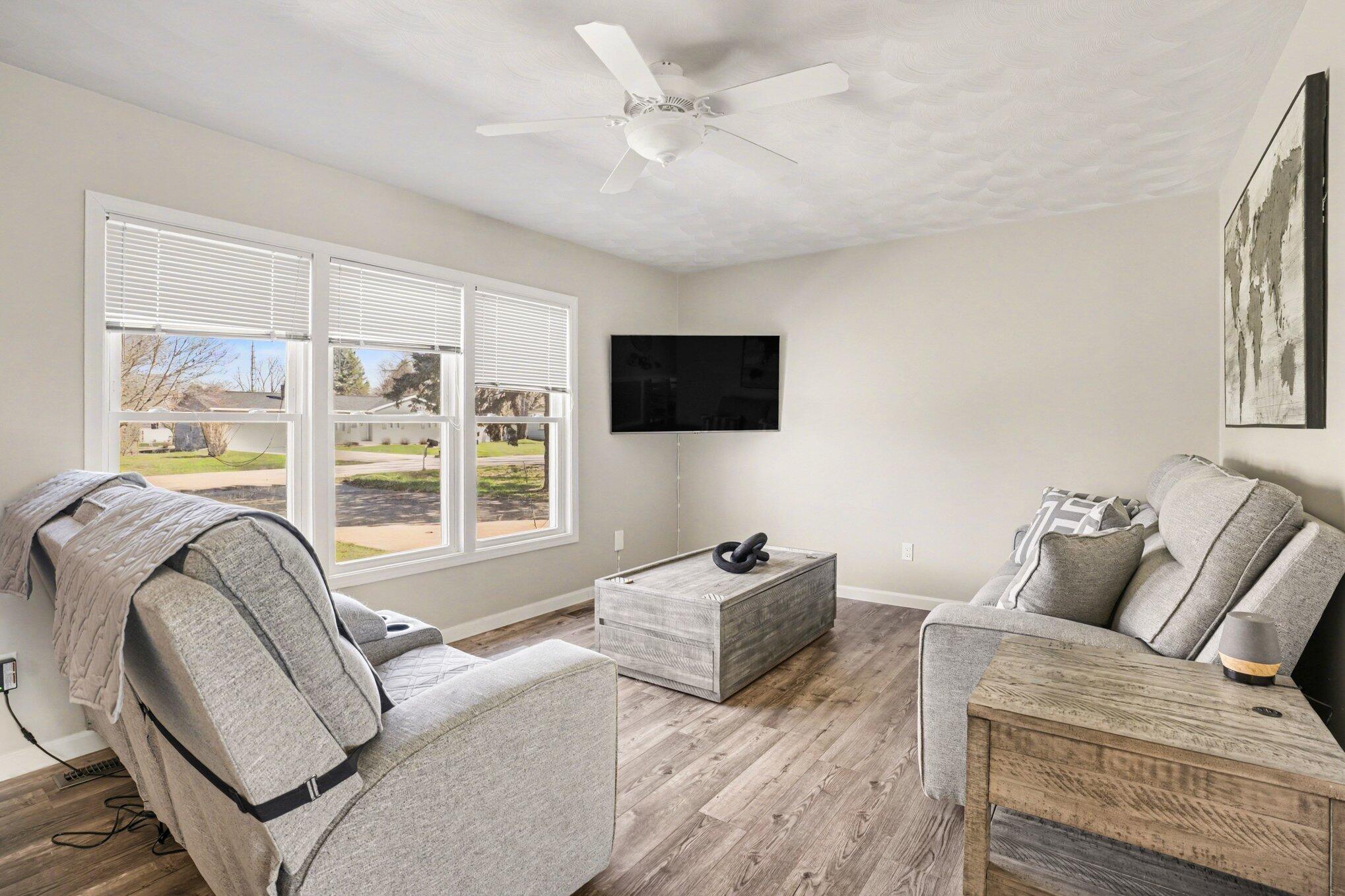 58446 Greenfield Court Three Rivers, MI 49093 - Photo 6 of 34 006_file_6650