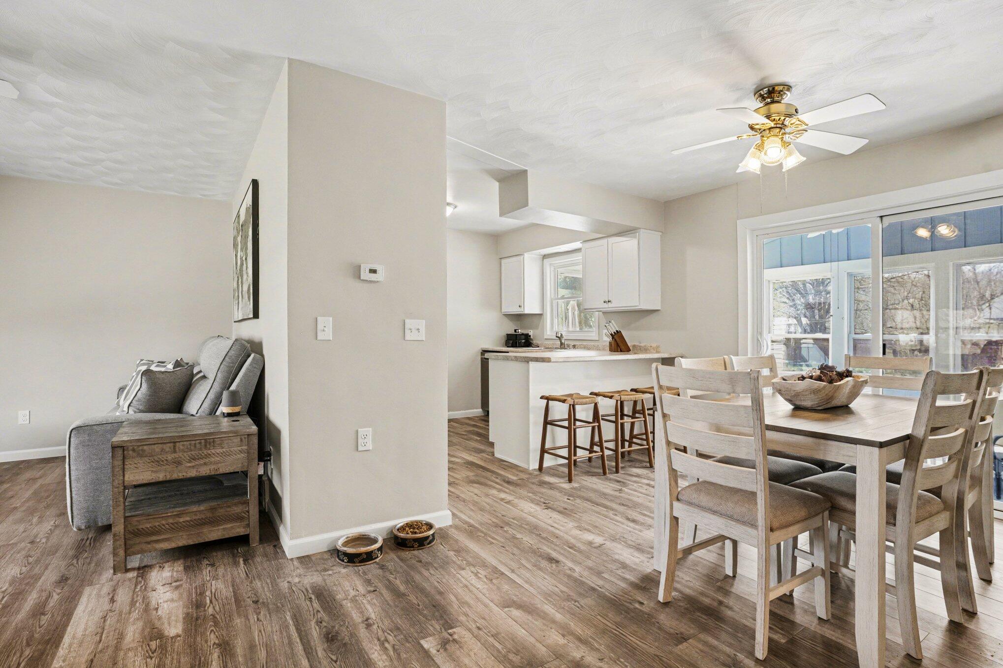 58446 Greenfield Court Three Rivers, MI 49093 - Photo 10 of 34 010_file_9855