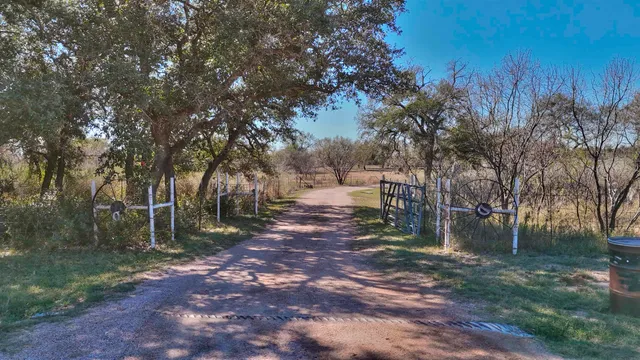 $480,000 | 204 Lagitos Lane, Llano, TX 78643