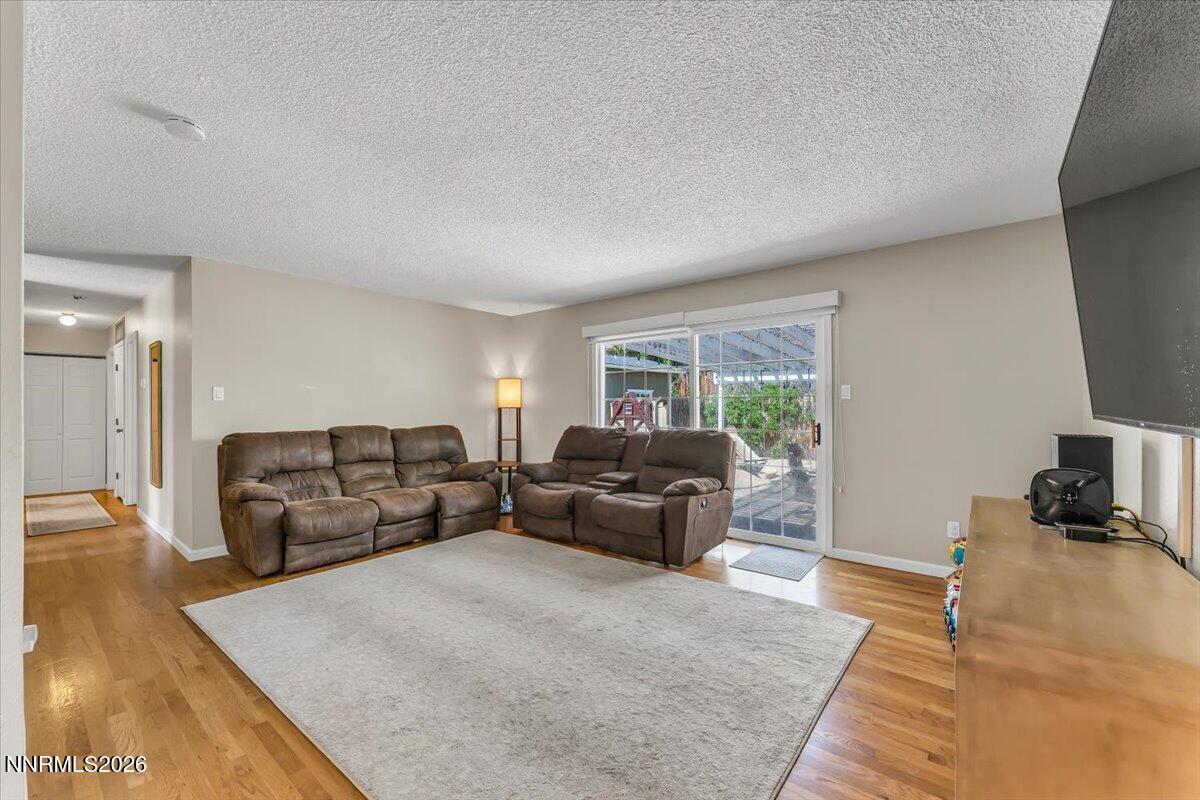 1375 Marne Drive Reno, NV 89503 - Photo 11 of 26 11-1375 Marne St Reno NV 89503 (11 of 29