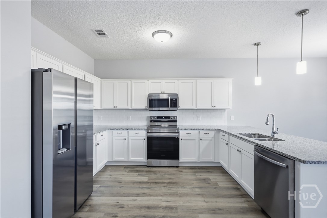 217 Brightleaf Circle Hinesville, GA 31313 - Photo 16 of 44