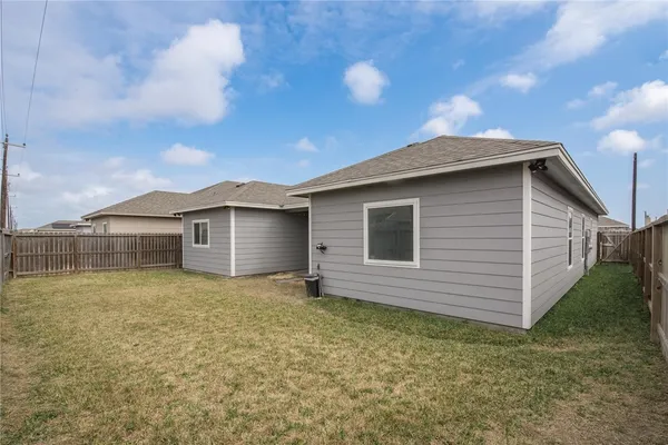 $370,000 | 3913 Woodhouse Lane, Corpus Christi, TX 78414