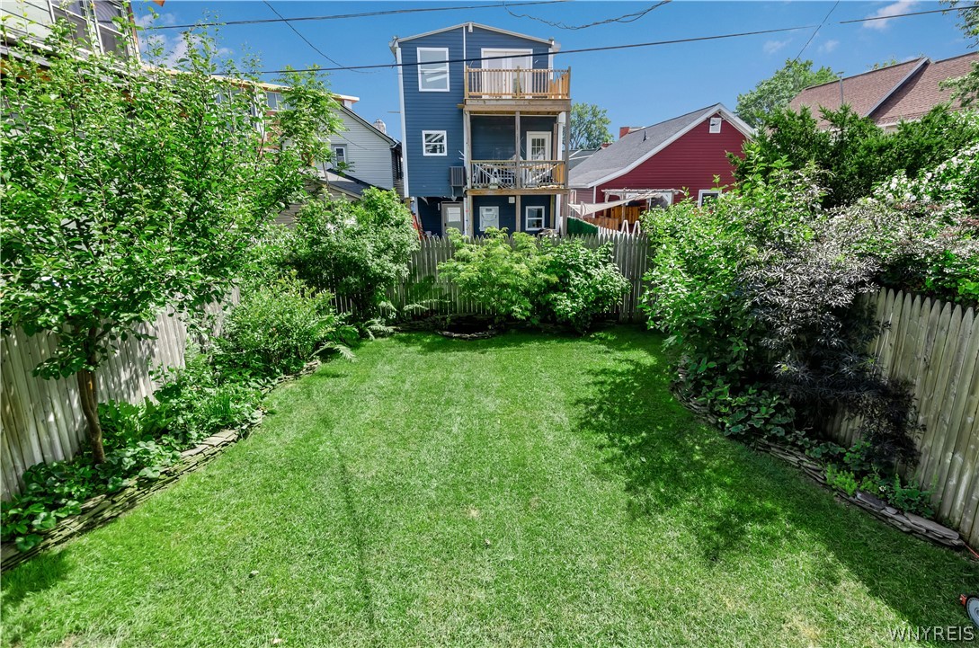 76 Trinity Place Buffalo, NY 14201 - Photo 45 of 49