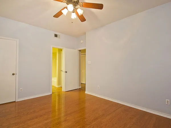 $1,950 | 8200 Neely Drive, Unit 108, Austin, TX 78759