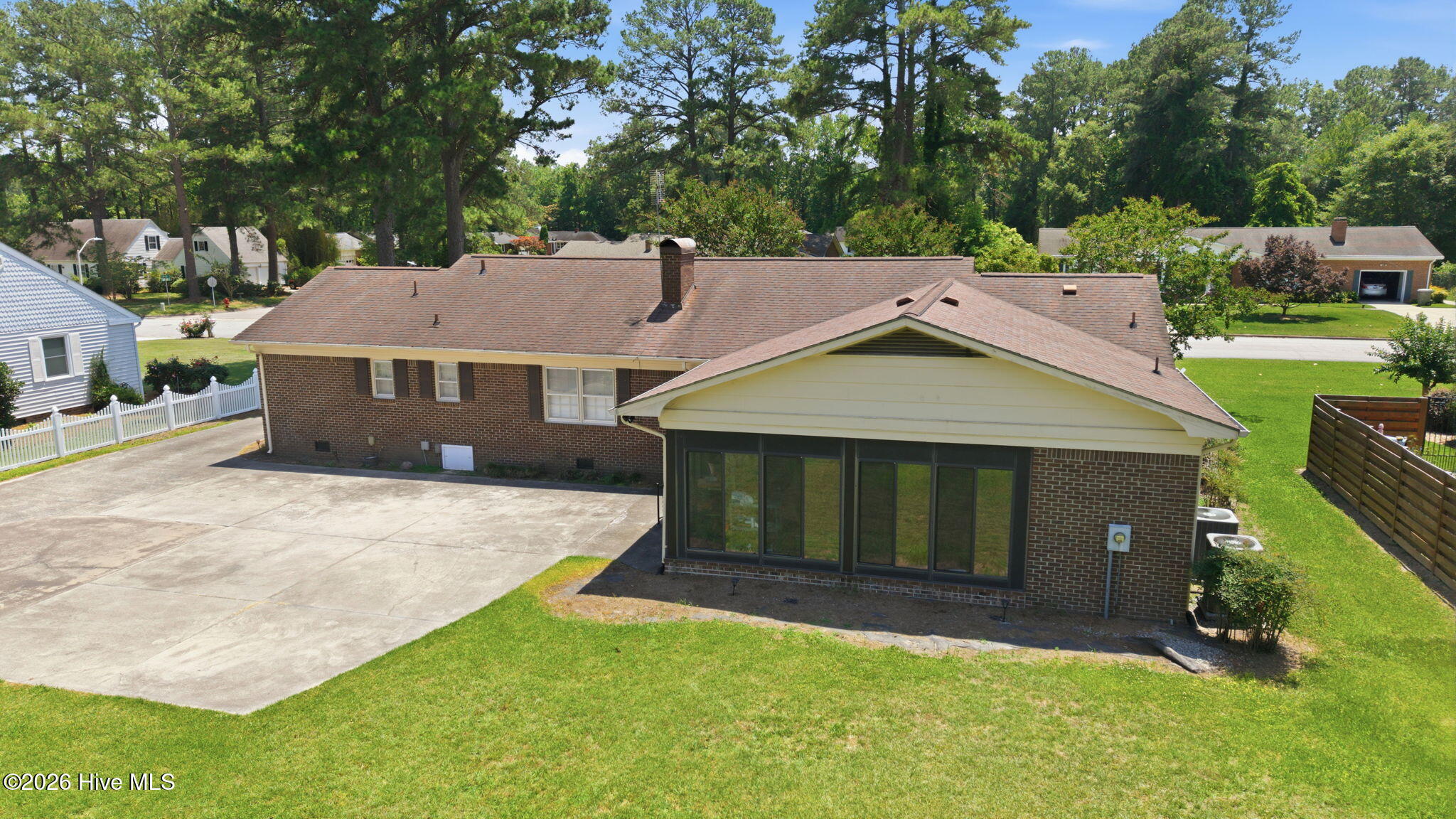 304 Lawson Road Washington, NC 27889 - Photo 8 of 53