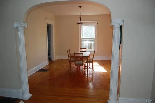 $2,795 | 312 Allen Street, Syracuse, NY 13210