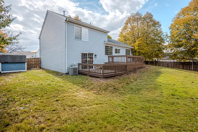 $365,000 | 1199 Pin Oak Trail, Aurora, IL 60506