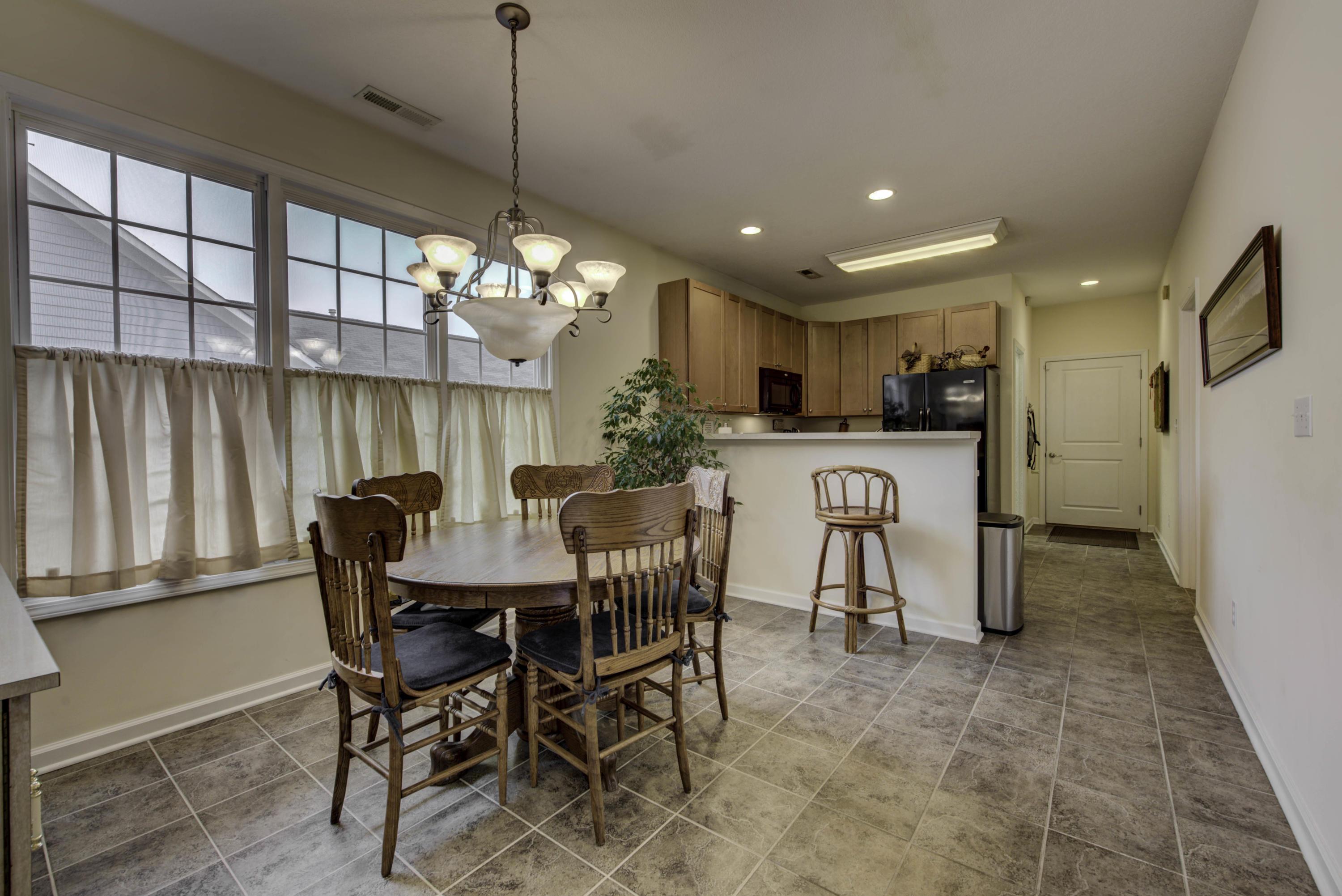 141 Manhattan Avenue Oak Ridge, TN 37830 - Photo 8 of 23 8