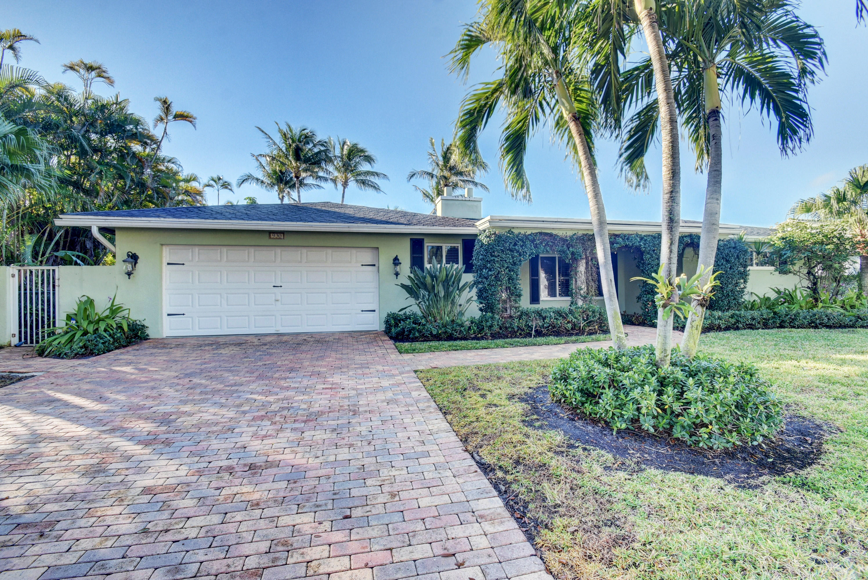 930 Southwest 15th Street Boca Raton, FL 33486 - Photo 1 of 47 Virtuals1 (3)