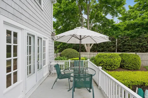 $2,150,000 | 1 Henry Street, Southampton, NY 11968