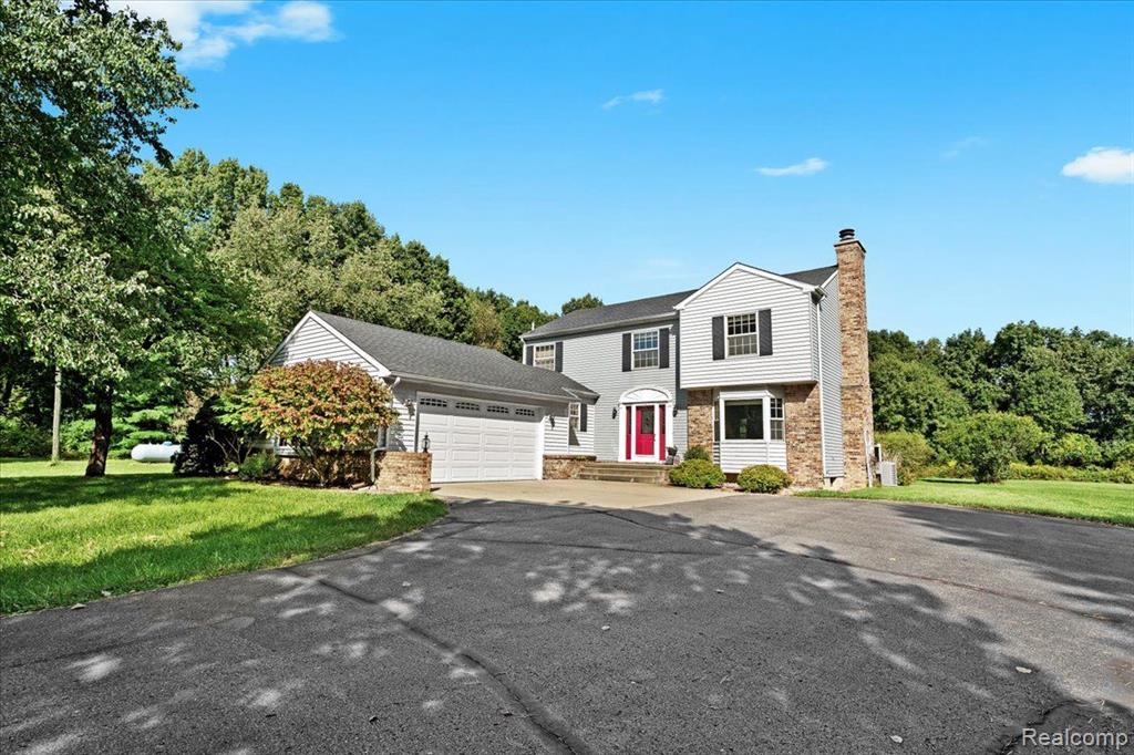 2198 Argentine Road Howell, MI 48855 - Photo 1 of 39