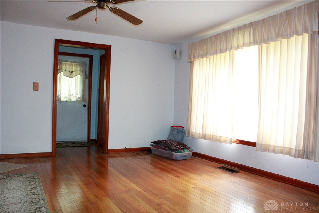 2417 Cottingham Road South Springfield, OH 45502 - Photo 6 of 45