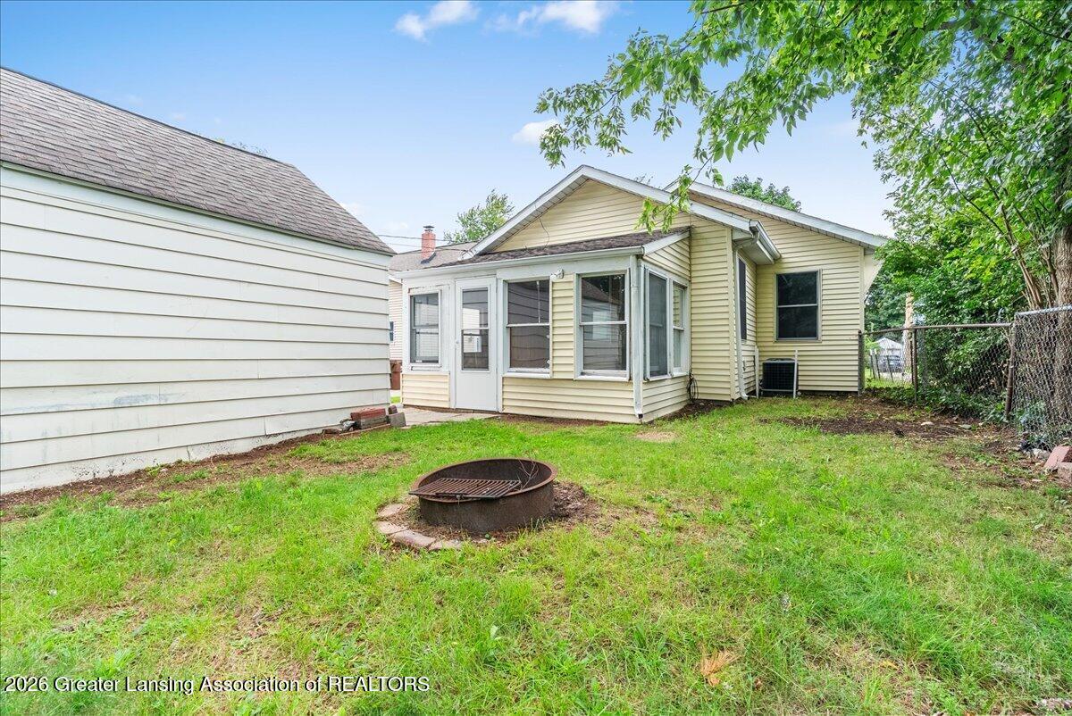 1800 Alpha Street Lansing, MI 48910 - Photo 22 of 22 25-Media Jett -20