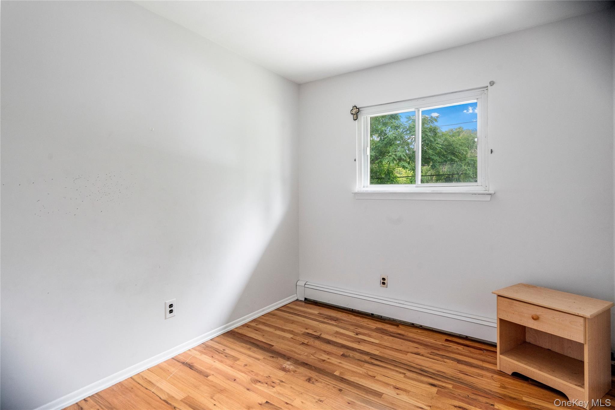 39 Wolf Hollow Road Centereach, NY 11720 - Photo 17 of 35