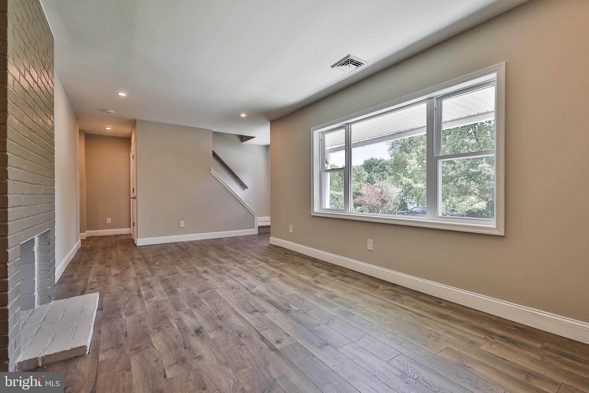 8719 Patton Road Glenside, PA 19038 - Photo 4 of 28 Gallery Image 4